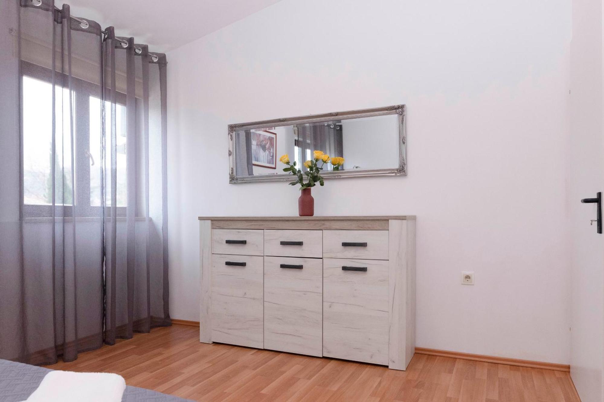 Apartman Ivo Kaštela Екстериор снимка